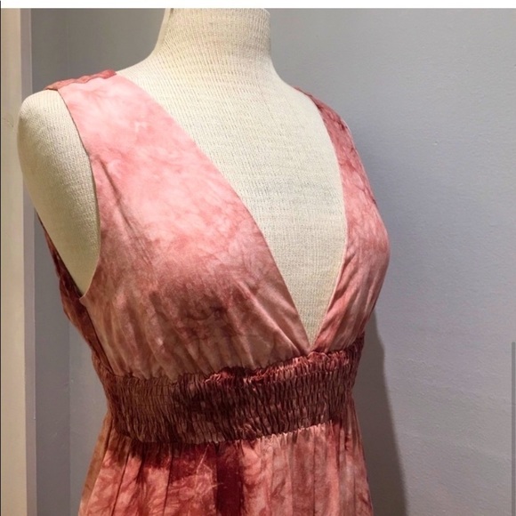 Blush Noir,Beautiful Red, Soft Tie-Dye Maxi Dress, V-Neck & V-Back, EUC, Size M - Picture 4 of 11